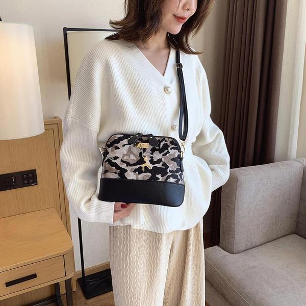 fashion leopard crossbody handbags women leather splicing color shoulder bags casual pu retro messenger ladies handbag
fashion leopard crossbody handbags women leather splicing color shoulder bags casual pu retro messenger ladies handbag