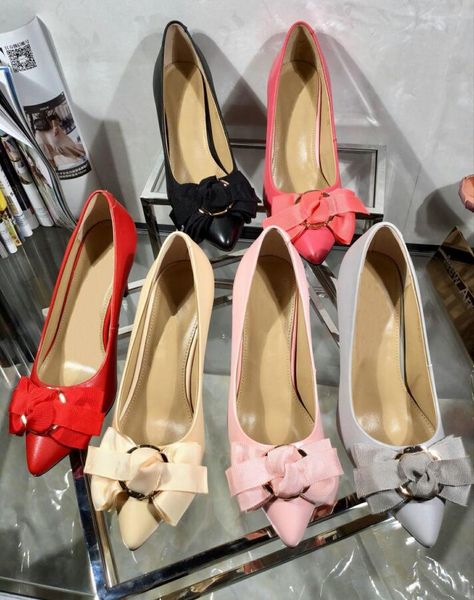 2019 fashion luxury designer women shoes red bottom high heels 8cm nude black red leather pointed toes pumps dress shoes 35-42
2019 fashion luxury designer women shoes red bottom high heels 8cm nude black red leather pointed toes pumps dress shoes 35-42