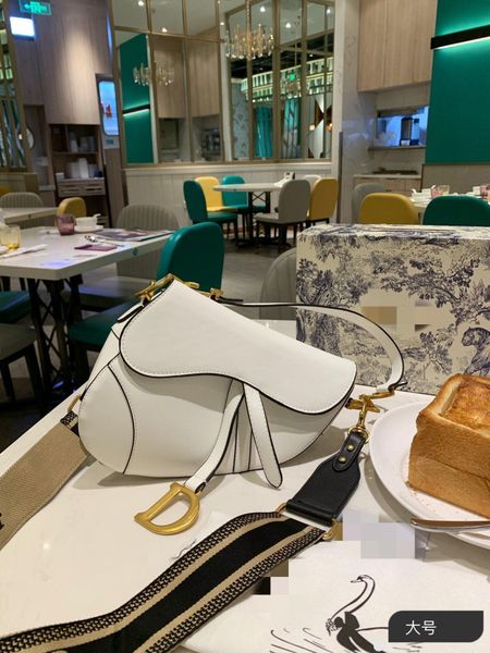 2020 luxury women brand crossbody bags multicolor fashion women designer shoulder bags lady handbags 20062801y
2020 luxury women brand crossbody bags multicolor fashion women designer shoulder bags lady handbags 20062801y