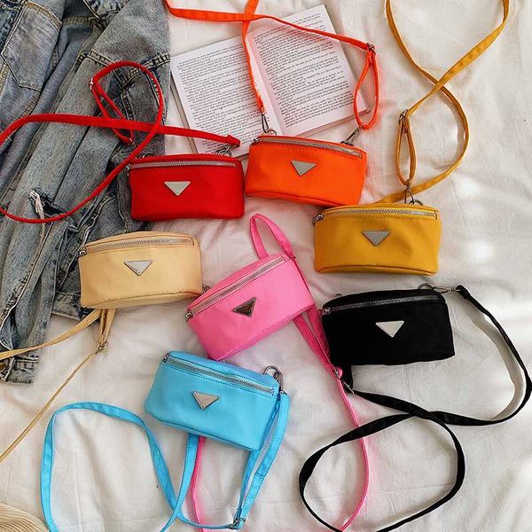 конфеты цвет мини женщин сумки на ремне кошельки casual crossbody сумки девушки грудь сумка жилет путешествия уличная
конфеты цвет мини женщин сумки на ремне кошельки casual crossbody сумки девушки грудь сумка жилет путешествия уличная