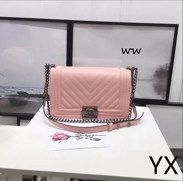 2019 new luxury fashion love heart v wave pattern satchel designer shoulder bag chain handbag crossbody purse lady-015
2019 new luxury fashion love heart v wave pattern satchel designer shoulder bag chain handbag crossbody purse lady-015