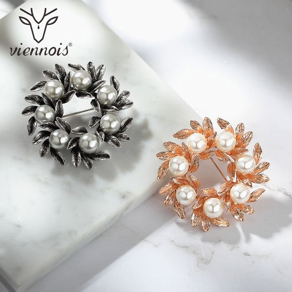 viennois flower simulated pearl sweater brooch for women zircon rose gold & gun color classic decoration pins winter gift, Gray
viennois flower simulated pearl sweater brooch for women zircon rose gold & gun color classic decoration pins winter gift, Gray