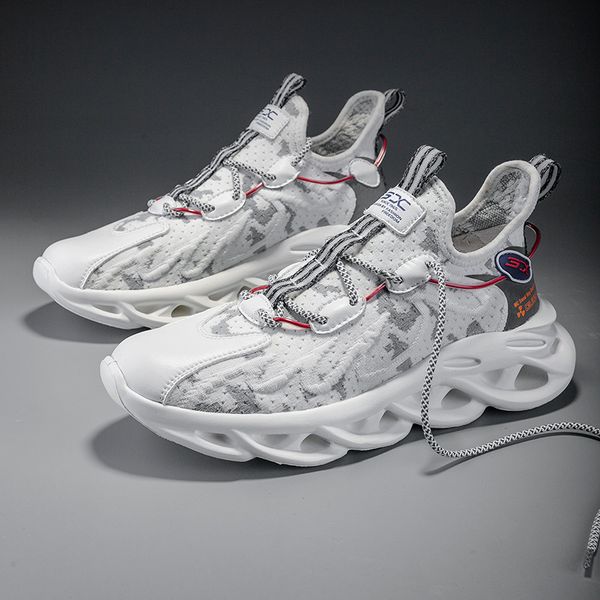 new running shoes blade cushioning sneakers for men breathable outdoor sports shoes men's with personality trend
new running shoes blade cushioning sneakers for men breathable outdoor sports shoes men's with personality trend
