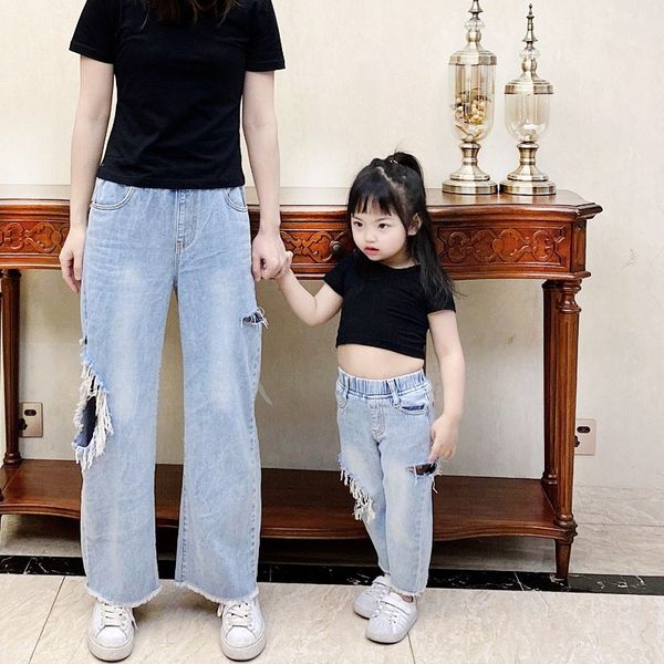 parent-child outfit korean side bone ripped jeans girls 2020 new wide-leg straight straight loose xuanya daddy pants, Blue
parent-child outfit korean side bone ripped jeans girls 2020 new wide-leg straight straight loose xuanya daddy pants, Blue