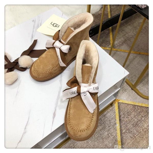 snow boots women's new personality fashion trend casual short tube cute winter hair ball bow shoes two wear plus velvet cotton shoes
snow boots women's new personality fashion trend casual short tube cute winter hair ball bow shoes two wear plus velvet cotton shoes