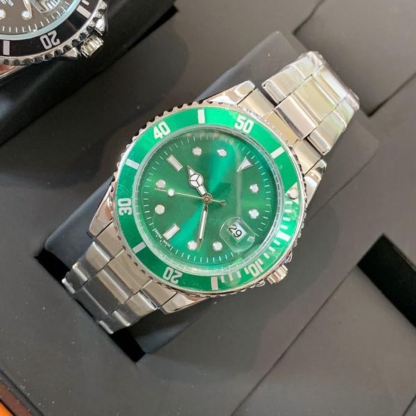 2020 orologio di lusso fashion watches with calendar folding lock clasp strap mens new quartz watch green watches luxury wristwatch high qu, Slivery;brown
2020 orologio di lusso fashion watches with calendar folding lock clasp strap mens new quartz watch green watches luxury wristwatch high qu, Slivery;brown