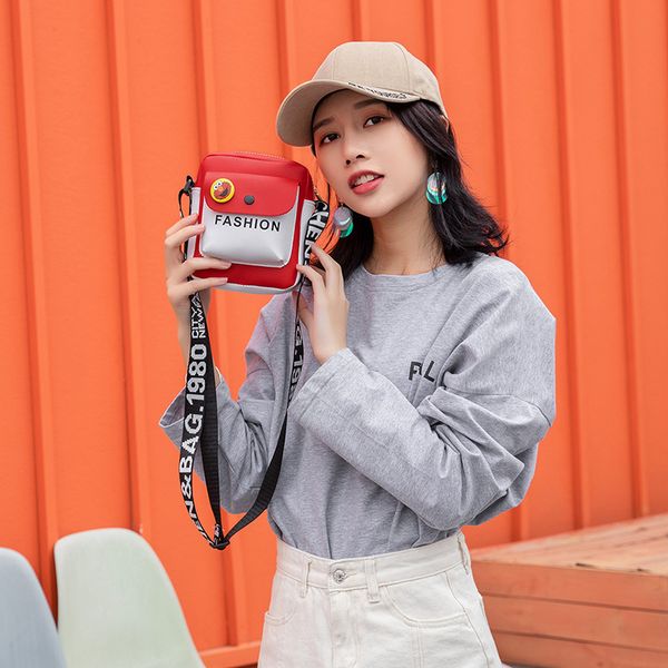 2020 новая женская сумка высокое качество pu женская сумка мода дамы посланник мини мультфильм мобильный телефон
2020 новая женская сумка высокое качество pu женская сумка мода дамы посланник мини мультфильм мобильный телефон