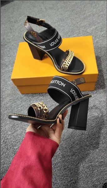 wholesale sandals luxury leather design sandals with metal buckle square professional sandals with 9cm high heels, Black
wholesale sandals luxury leather design sandals with metal buckle square professional sandals with 9cm high heels, Black