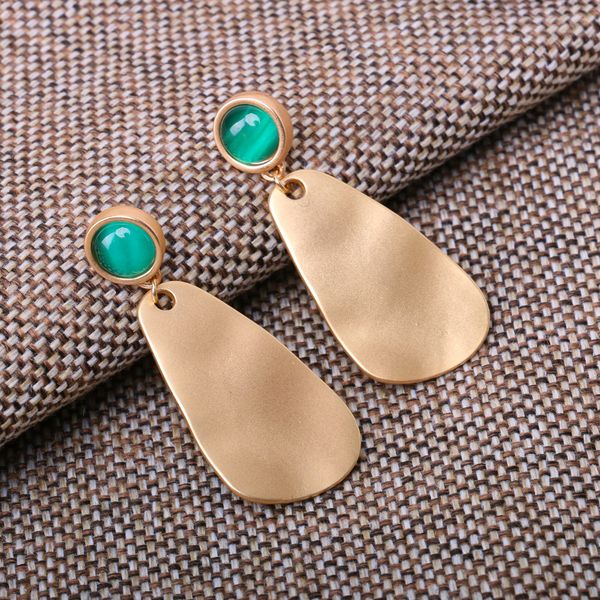 in 2019, the new eco-friendly alloy contracted cat eye stone girl jewelry earrings and the european and european new earrings wholesale, Golden;silver
in 2019, the new eco-friendly alloy contracted cat eye stone girl jewelry earrings and the european and european new earrings wholesale, Golden;silver