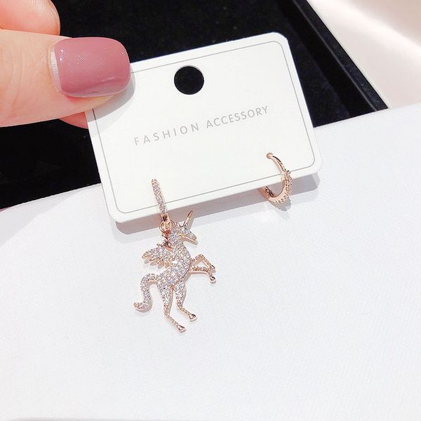 asymmetrical micro paved cubic zircon horse drop earrings rose gold color cz crystal earrings for women gift, Silver
asymmetrical micro paved cubic zircon horse drop earrings rose gold color cz crystal earrings for women gift, Silver