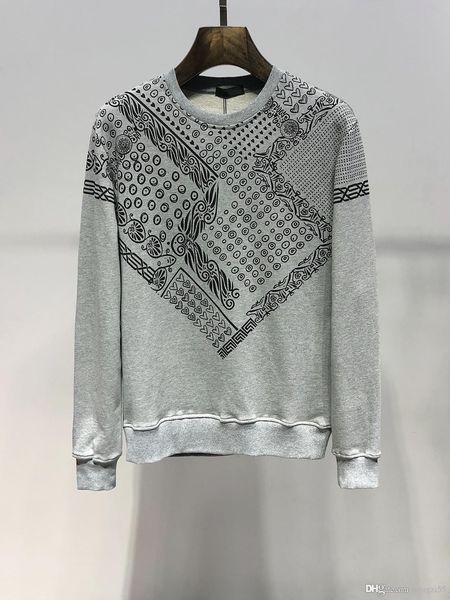 2019 hot новая толстовка метанию вскользь с длинным рукавом марка шеи пуловер свитер мужской одежды класса люкс толстовка размер m-3xl, Black
2019 hot новая толстовка метанию вскользь с длинным рукавом марка шеи пуловер свитер мужской одежды класса люкс толстовка размер m-3xl, Black