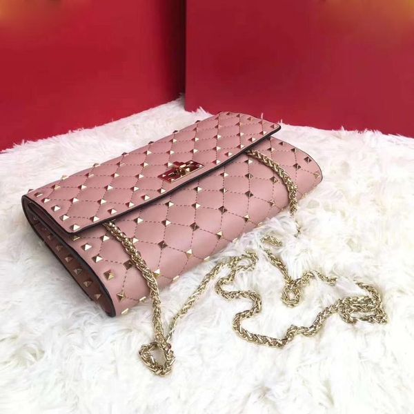 2019 famous designer to quality bags rivet studded shoulder bag women clutch rivets bag handbag famous design genuine leather
2019 famous designer to quality bags rivet studded shoulder bag women clutch rivets bag handbag famous design genuine leather