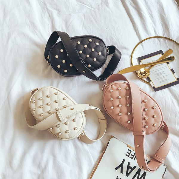 new fashion embroidered purse pearl decorative chain shoulder bag cross body chest bag handbag
new fashion embroidered purse pearl decorative chain shoulder bag cross body chest bag handbag