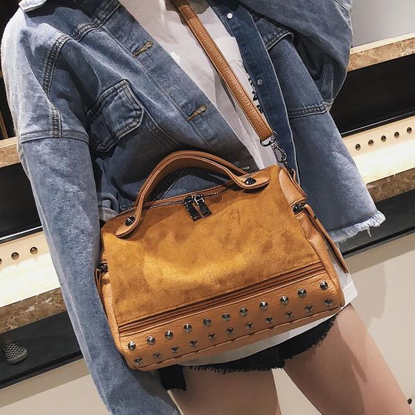 designer-style retro fashion women's designer handbag 2018 new suede women bag big tote bag shoulder messenger
designer-style retro fashion women's designer handbag 2018 new suede women bag big tote bag shoulder messenger