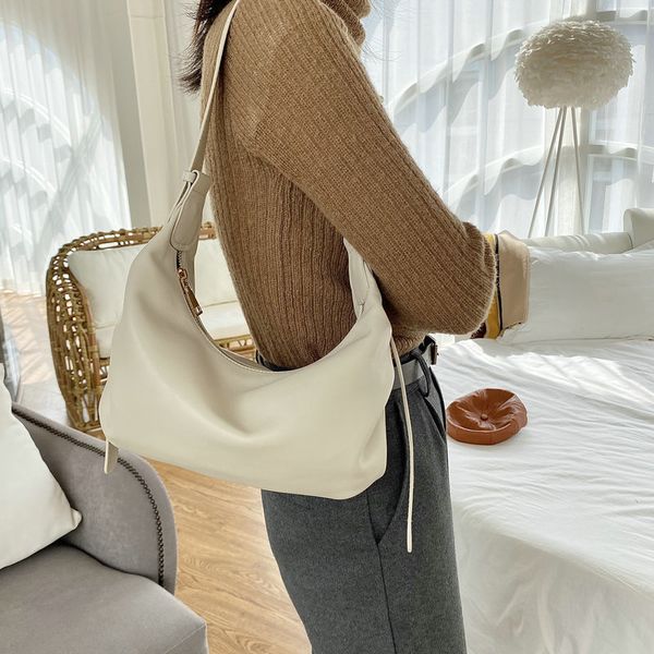 cow leather handbags 2020 popular new messenger bag shoulder shoulder bag luxury handbags women bags designer
cow leather handbags 2020 popular new messenger bag shoulder shoulder bag luxury handbags women bags designer