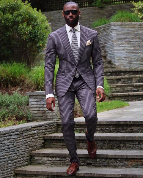 2020 new mens suits custom made wedding tuxedos pinstripe two-button peaked lapel groom wear casual business suit 2 pieces set, Black;gray
2020 new mens suits custom made wedding tuxedos pinstripe two-button peaked lapel groom wear casual business suit 2 pieces set, Black;gray