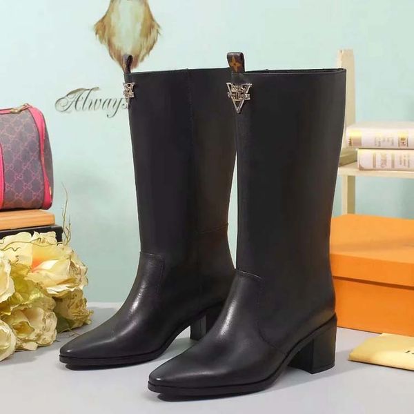 fashion designer women boots star trail lace-up ankle boots with heavy-duty soles leisure lady boots by toy99 l3109, Black;grey
fashion designer women boots star trail lace-up ankle boots with heavy-duty soles leisure lady boots by toy99 l3109, Black;grey