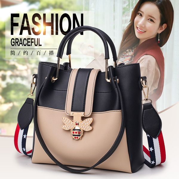 2020 fashion crossbody bag 2pcs/set bee pearl women messenger bags handbags ladies famous brands tote shoulder clutch
2020 fashion crossbody bag 2pcs/set bee pearl women messenger bags handbags ladies famous brands tote shoulder clutch