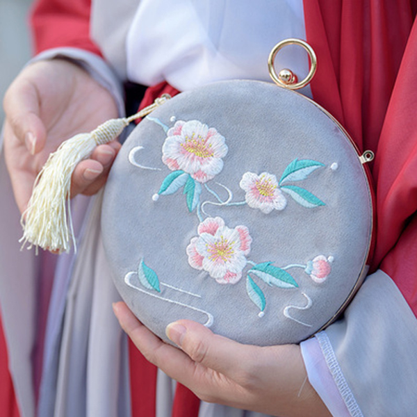 embroidery evening bags for women antique round single shoulder bags female mouth gold dinner hanfu clutch purse
embroidery evening bags for women antique round single shoulder bags female mouth gold dinner hanfu clutch purse