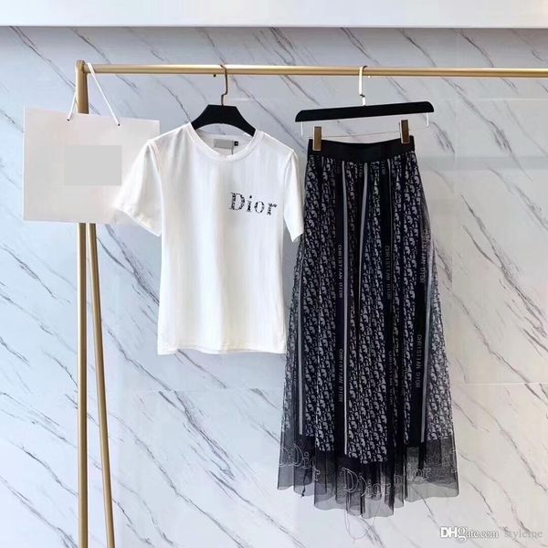 brand designer women letter dresses set 2019 summer fashion round neck t shirts high waist printed gauze long skirts casual outfit, Black;gray
brand designer women letter dresses set 2019 summer fashion round neck t shirts high waist printed gauze long skirts casual outfit, Black;gray