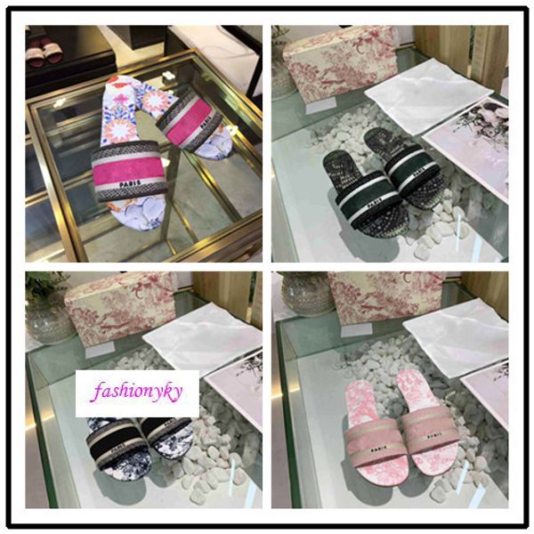 brand new dazzle flowers women designer slippers flat bottom embroidery sandal floral brocade slipper striped beach causal sandals, Black
brand new dazzle flowers women designer slippers flat bottom embroidery sandal floral brocade slipper striped beach causal sandals, Black