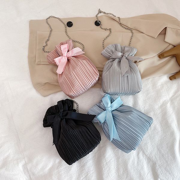2020 new women's bag shoulder small bag fairy ins fashion wild chain summer foreign air shoulder messenger
2020 new women's bag shoulder small bag fairy ins fashion wild chain summer foreign air shoulder messenger
