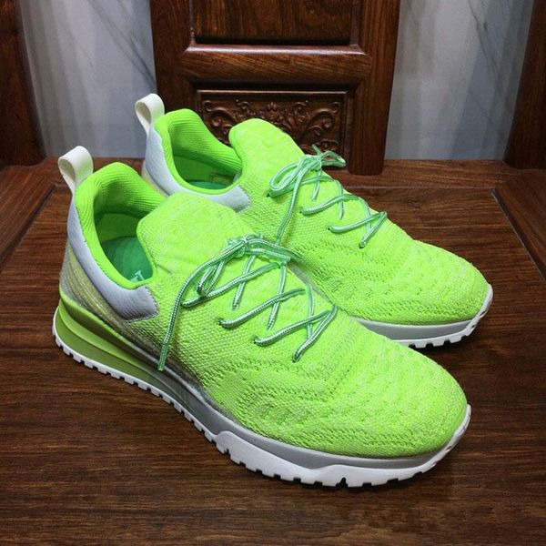 2019 new gold vnr sports brand men's sports shoes full knit silver v.n.r fashion brand socks like casual shoes, Black
2019 new gold vnr sports brand men's sports shoes full knit silver v.n.r fashion brand socks like casual shoes, Black