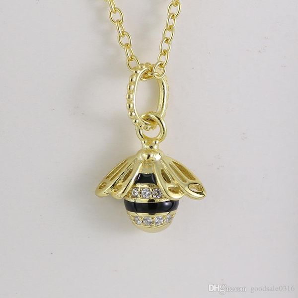 s925 silver necklace 18k gold bee necklace come with dust bag and box for couple gift
s925 silver necklace 18k gold bee necklace come with dust bag and box for couple gift