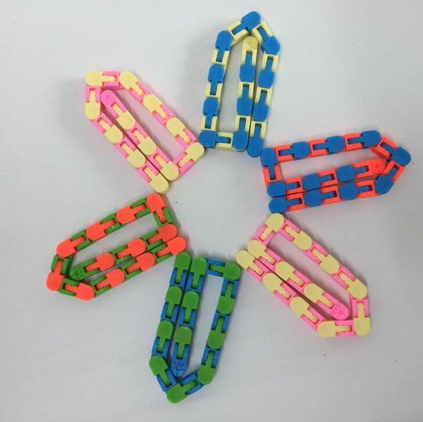 bicycle chain track toys challenge imagination decompression toy snappy wacky tracks snap bent into multiple shapes 48 tracks #ww01
bicycle chain track toys challenge imagination decompression toy snappy wacky tracks snap bent into multiple shapes 48 tracks #ww01