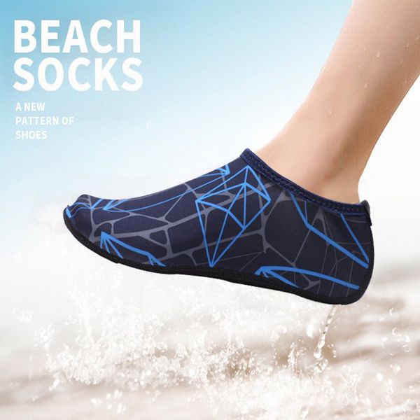 summer water sports camouflage diving socks swimming snorkeling non-slip seaside beach shoes for child beach camping 
summer water sports camouflage diving socks swimming snorkeling non-slip seaside beach shoes for child beach camping