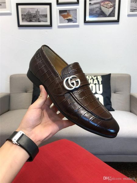19fw 2018 man shoes pointed toe suede formal shoes luxury brands wedding leather casual driving oxfords loafers madak, Black
19fw 2018 man shoes pointed toe suede formal shoes luxury brands wedding leather casual driving oxfords loafers madak, Black