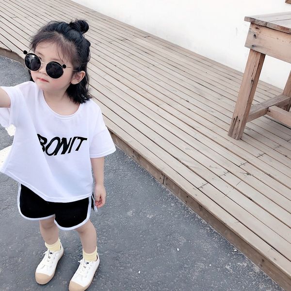 yu.kids boys and girls baby sports suit children letter printed t-shirt two-piece set t-shirt shorts and shorts
yu.kids boys and girls baby sports suit children letter printed t-shirt two-piece set t-shirt shorts and shorts