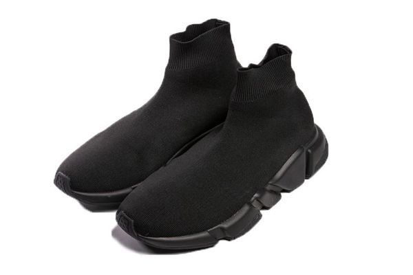 2019 designer shoes speed trainer black red gypsophila triple black fashion flat sock boots mens women casual shoes runner with dust bag c13
2019 designer shoes speed trainer black red gypsophila triple black fashion flat sock boots mens women casual shoes runner with dust bag c13