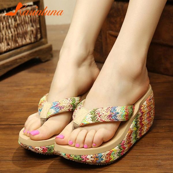 karin new arrivals 2020 wholesale wedge high heels mix color shoes woman slippers platform outside summer slippers women, Black
karin new arrivals 2020 wholesale wedge high heels mix color shoes woman slippers platform outside summer slippers women, Black