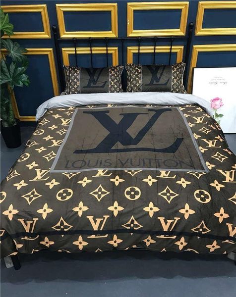 2020new home beddingsuit geometric pattern home bedding modern style beddingset 4pcs v letter printed pilleow cover home textile
2020new home beddingsuit geometric pattern home bedding modern style beddingset 4pcs v letter printed pilleow cover home textile