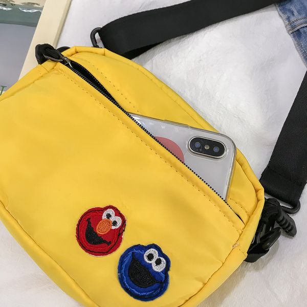 оптовая бренд дизайнер девушки crossbody сумка улица сезам многоцветный один shooulder сумка высокое качество сумки
оптовая бренд дизайнер девушки crossbody сумка улица сезам многоцветный один shooulder сумка высокое качество сумки