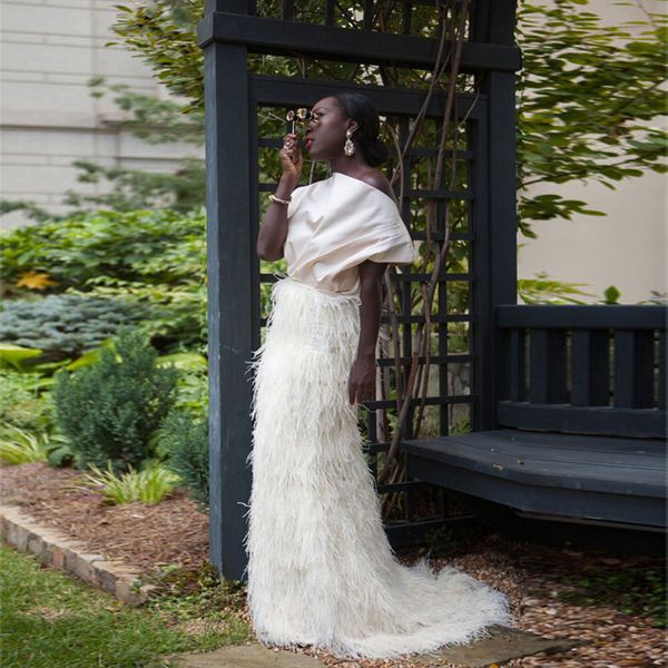 full length ostrich feather skirt with train custom made wedding long feather skirt white ivory luxury ostrich feathers, Black
full length ostrich feather skirt with train custom made wedding long feather skirt white ivory luxury ostrich feathers, Black