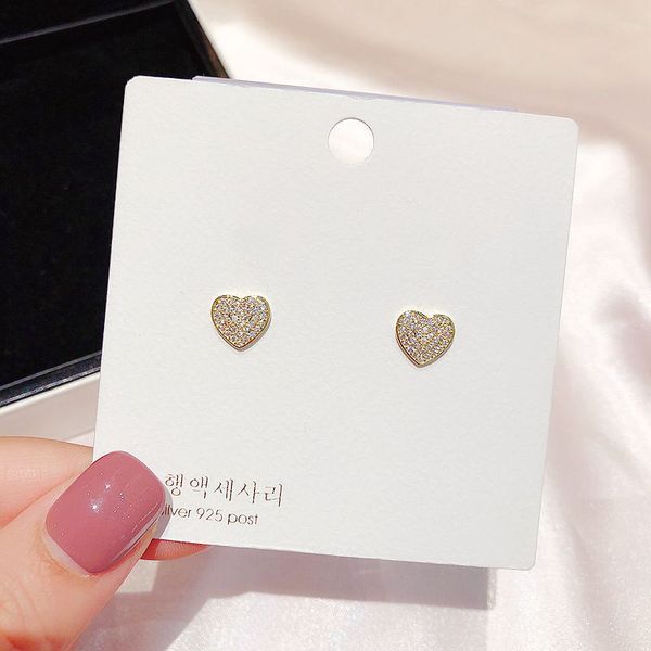 exquisite classic small heart earrings gold color micro paved cubic zirconia earrings for women girls gift jewelry, Golden;silver
exquisite classic small heart earrings gold color micro paved cubic zirconia earrings for women girls gift jewelry, Golden;silver