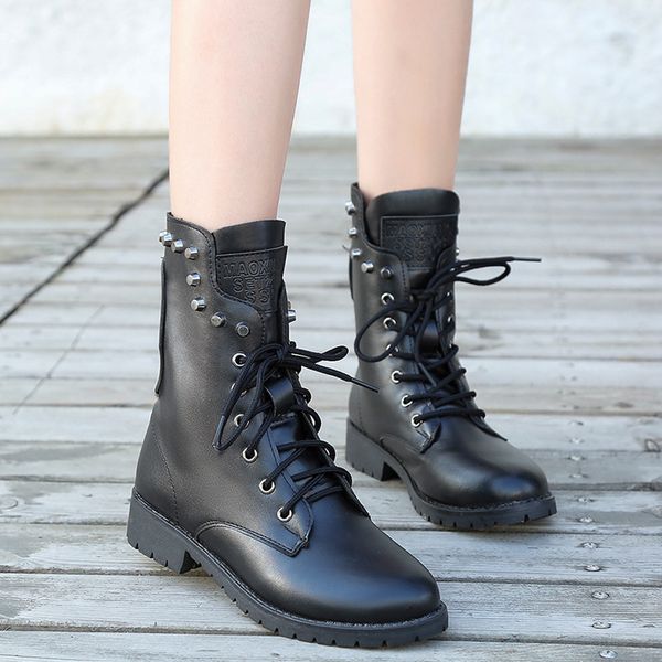 2020 new women autumn platform mid calf boots female lace up punk motorcycle boot plus size buckle strap ladies low heel shoes, Black
2020 new women autumn platform mid calf boots female lace up punk motorcycle boot plus size buckle strap ladies low heel shoes, Black