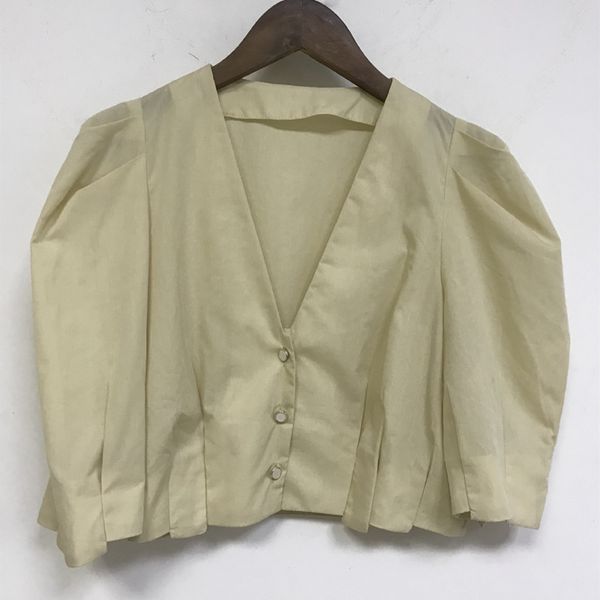 2020 new women short blouse summer single breasted short puff sleeve v-neck wild shirts &cardigans female, White
2020 new women short blouse summer single breasted short puff sleeve v-neck wild shirts &cardigans female, White