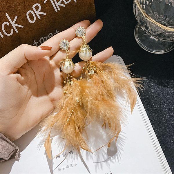 fyuan long blue brown feather drop earrings for women bohemia pearl crystal dangle earrings fashion jewelry party gifts, Golden
fyuan long blue brown feather drop earrings for women bohemia pearl crystal dangle earrings fashion jewelry party gifts, Golden