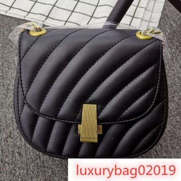 2019 new korean version of the pig bag retro chain shoulder diagonal cross bag saddle bag design for women
2019 new korean version of the pig bag retro chain shoulder diagonal cross bag saddle bag design for women