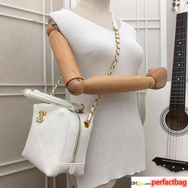 20fw mini leather crossbody bags for women 2019 green chain shoulder messenger bag lady travel purses and handbags cross body bag yetc6
20fw mini leather crossbody bags for women 2019 green chain shoulder messenger bag lady travel purses and handbags cross body bag yetc6