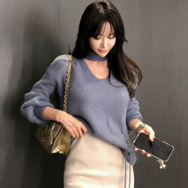 2019 winter lantern sleeve solid v-neck women halter knitted casual sweater, White;black
2019 winter lantern sleeve solid v-neck women halter knitted casual sweater, White;black