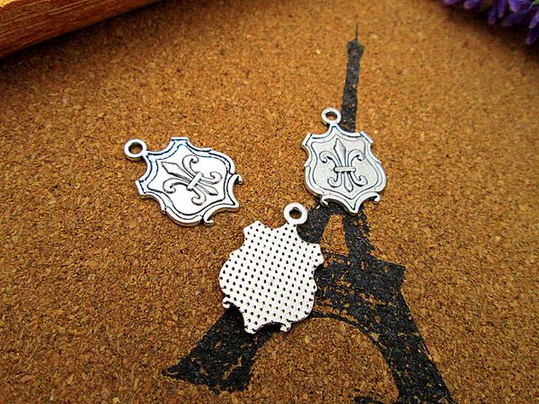 60pcs- fleur de lis charms , antique tibetan silver fleur de lis charms charms pendants 16 x 18 mm, Bronze;silver
60pcs- fleur de lis charms , antique tibetan silver fleur de lis charms charms pendants 16 x 18 mm, Bronze;silver