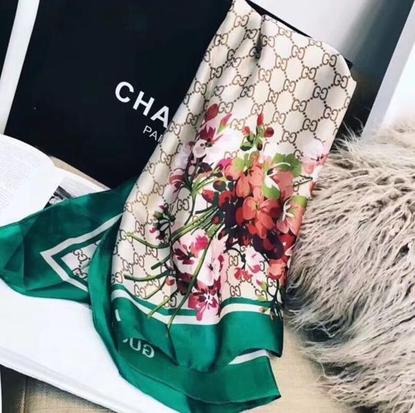 

2019 роскошный шарф бренд известный дизайнер письмо шаблон леди подарок шарф высокое качество 100% шелк длинный шарф размер 180x90cm