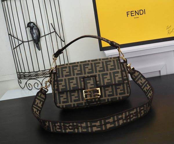 friend 2020 new handbag women handbag portable chain single-shoulder bag chain single-shoulder bag handbag delivery size:25*14*8cm
friend 2020 new handbag women handbag portable chain single-shoulder bag chain single-shoulder bag handbag delivery size:25*14*8cm