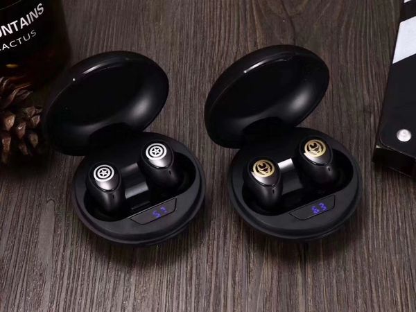 hero style tws wireless bluetooth in ear earphones headset with charing compartment 4 color available
hero style tws wireless bluetooth in ear earphones headset with charing compartment 4 color available