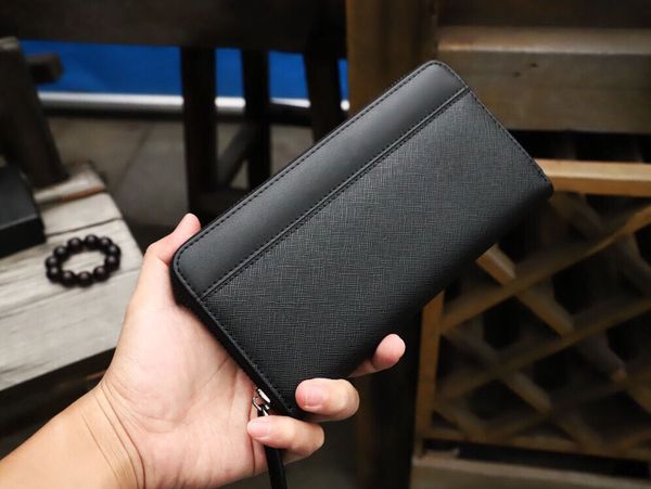 exclusive new high-end quality fashion men's wallet small zipper wallet trendy men's must-have size 19*10.5*2.5cm, Red;black
exclusive new high-end quality fashion men's wallet small zipper wallet trendy men's must-have size 19*10.5*2.5cm, Red;black