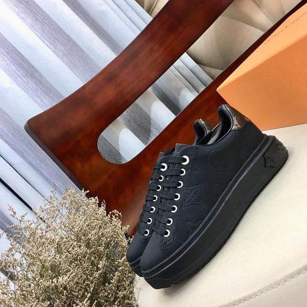 vv13 high -quality autumn and winter high -grade women 's casual shoes ,classic printing highlights the unique charm of delivery, Black
vv13 high -quality autumn and winter high -grade women 's casual shoes ,classic printing highlights the unique charm of delivery, Black